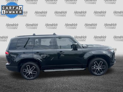 Used 2024 Lexus GX 550 w/ Accessory Package (Z1) AWD/4WD image 11