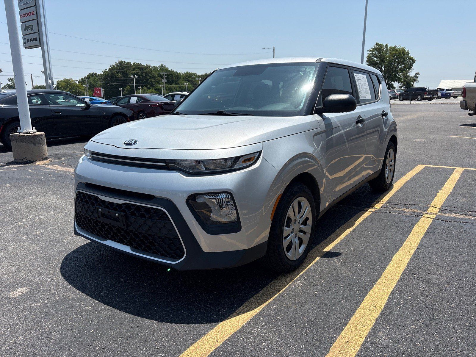 Used 2020 Kia Soul LX FWD image 1