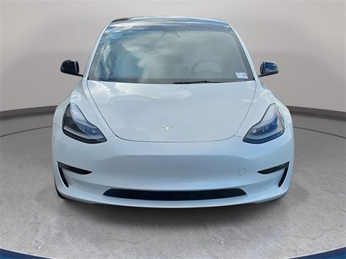 Used 2022 Tesla Model 3 Performance image 3