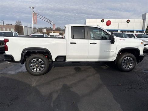 New 2026 Chevrolet Silverado 2500 Custom w/ Custom Convenience Package image 33