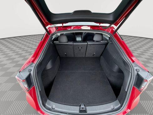 Used 2022 Tesla Model Y Long Range AWD/4WD image 22
