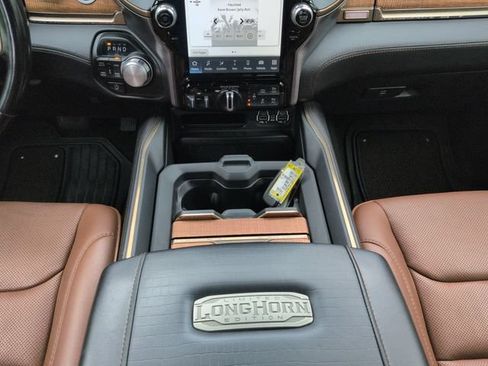 Used 2022 RAM 1500 Limited AWD/4WD image 18