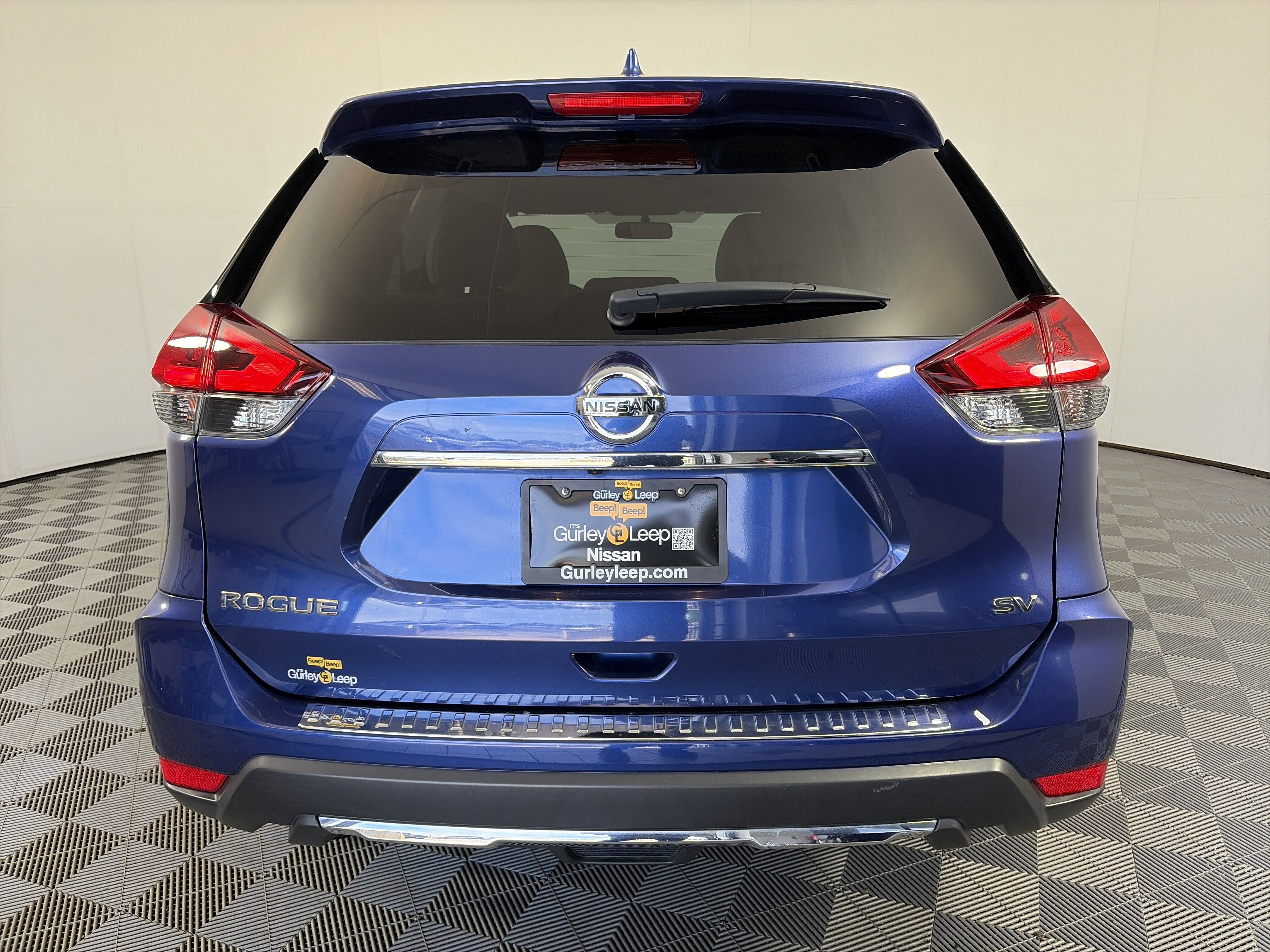 Used 2018 Nissan Rogue SV FWD image 9