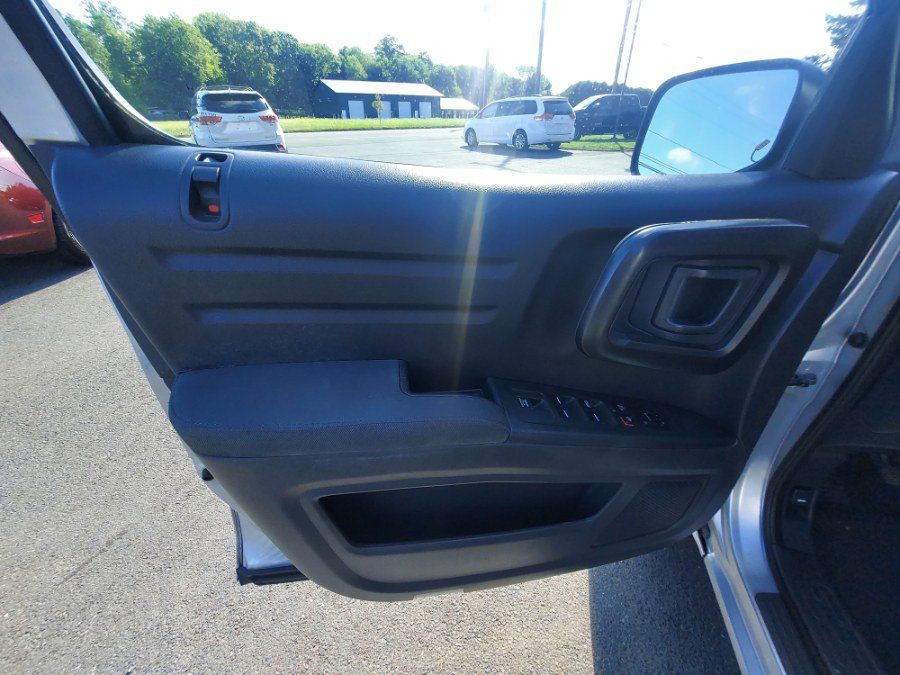 Used 2013 Honda Ridgeline Sport image 8