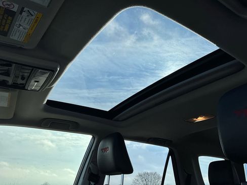 Used 2023 Toyota 4Runner TRD Off-Road Premium image 25