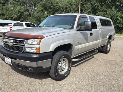 Used 2006 Chevrolet Silverado 2500 LT w/ Heavy-Duty Power Package