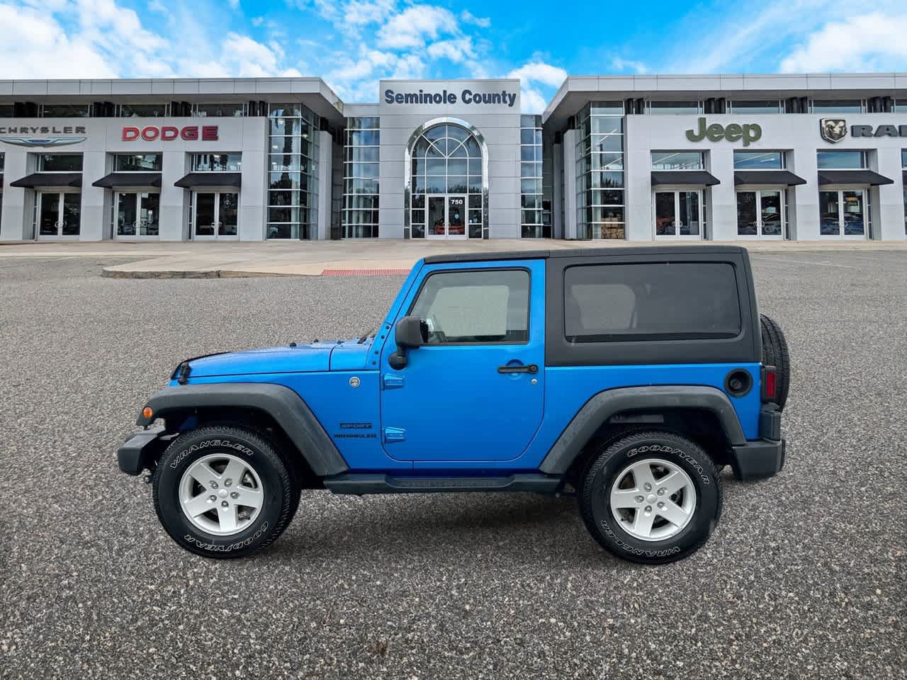 Used 2015 Jeep Wrangler Sport w/ Quick Order Package 24S AWD/4WD image 5
