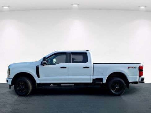 Used 2024 Ford F250 XL w/ STX Appearance Package AWD/4WD image 13