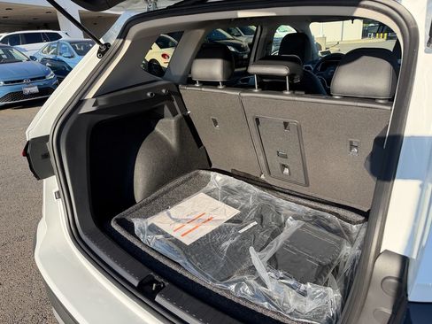 New 2026 Volkswagen Taos SEL AWD/4WD image 25
