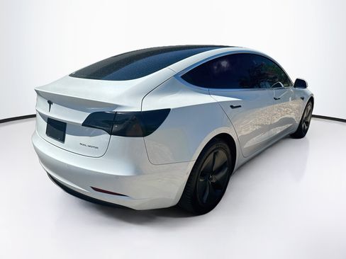 Used 2020 Tesla Model 3 Long Range AWD/4WD image 9