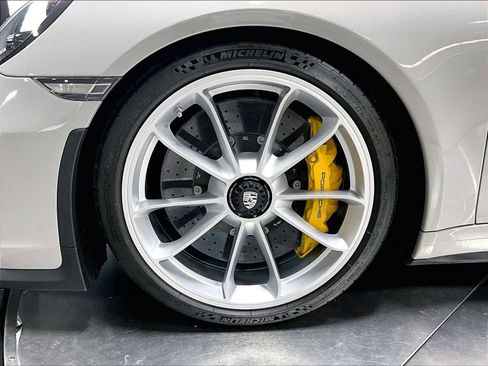 Used 2019 Porsche 911 Speedster image 14