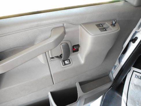 Used 2016 Chevrolet Express 3500 LT w/ LT Preferred Equipment Group image 14