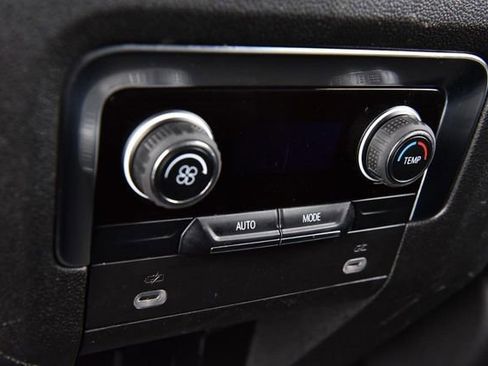 Used 2024 Chevrolet Tahoe LT image 22