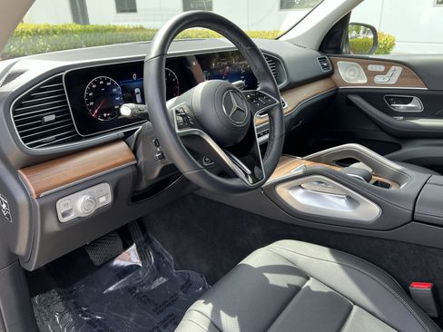 Certified 2025 Mercedes-Benz GLE 350 4MATIC image 17