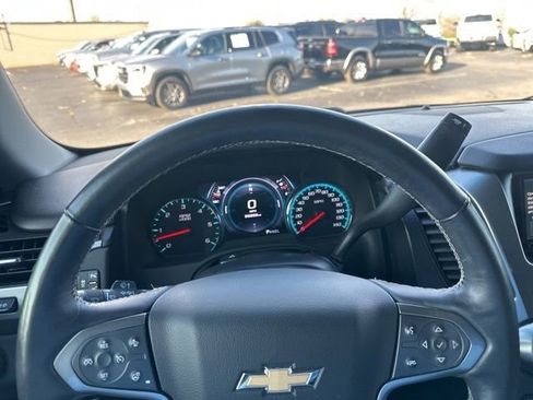 Used 2017 Chevrolet Suburban Premier image 36