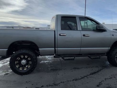Used 2005 Dodge Ram 2500 Truck SLT image 9