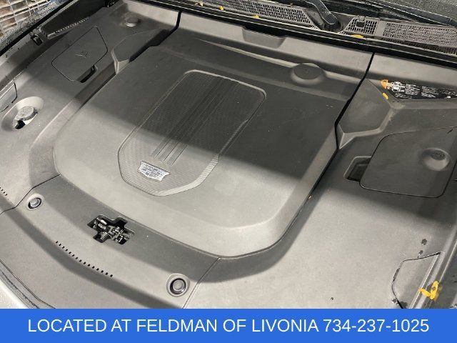 Used 2024 Cadillac Lyriq Luxury w/ LPO, Floor Liner Package AWD/4WD image 31