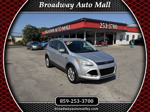 Used 2015 Ford Escape Titanium FWD image 1