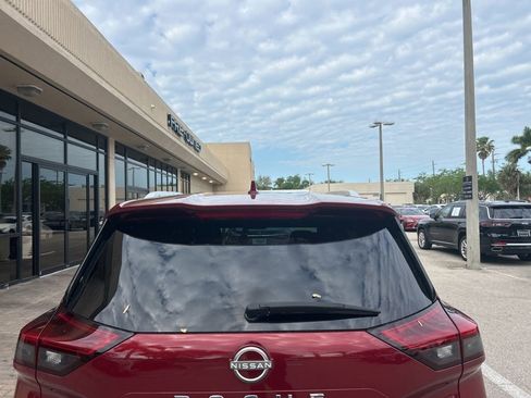 Used 2023 Nissan Rogue Platinum w/ Platinum Premium Package image 5