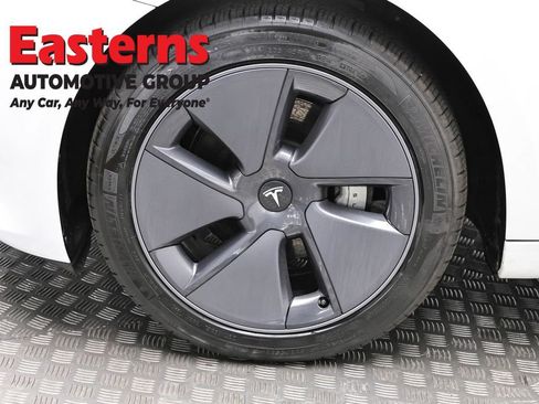 Used 2023 Tesla Model 3 Standard Range image 29