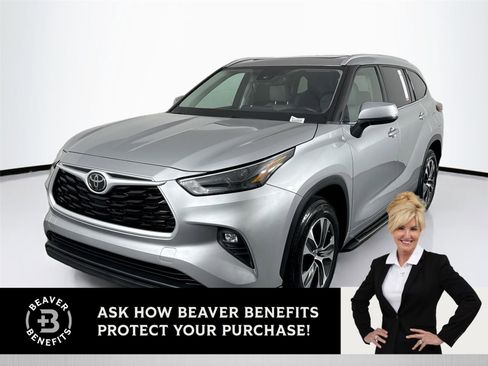 Used 2022 Toyota Highlander XLE FWD image 1