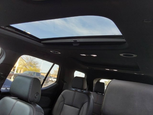 Used 2023 Chevrolet Traverse RS w/ LPO, Floor Liner Package AWD/4WD image 34