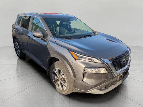 Used 2023 Nissan Rogue SV image 4