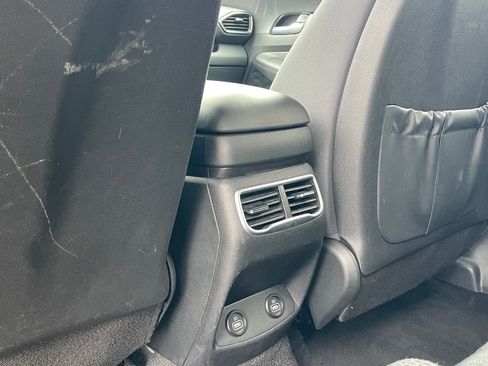 Used 2023 Hyundai Santa Fe SEL image 23