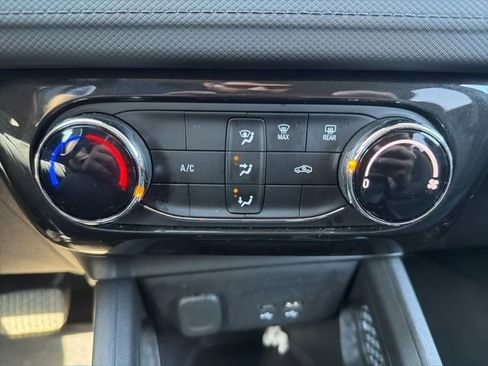 Certified 2025 Chevrolet TrailBlazer LT AWD/4WD image 20