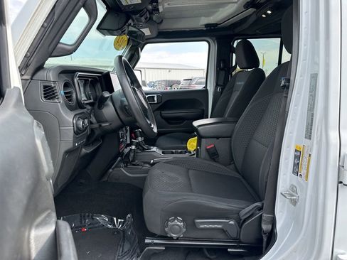 Used 2024 Jeep Wrangler Unlimited Rubicon 4xe image 8