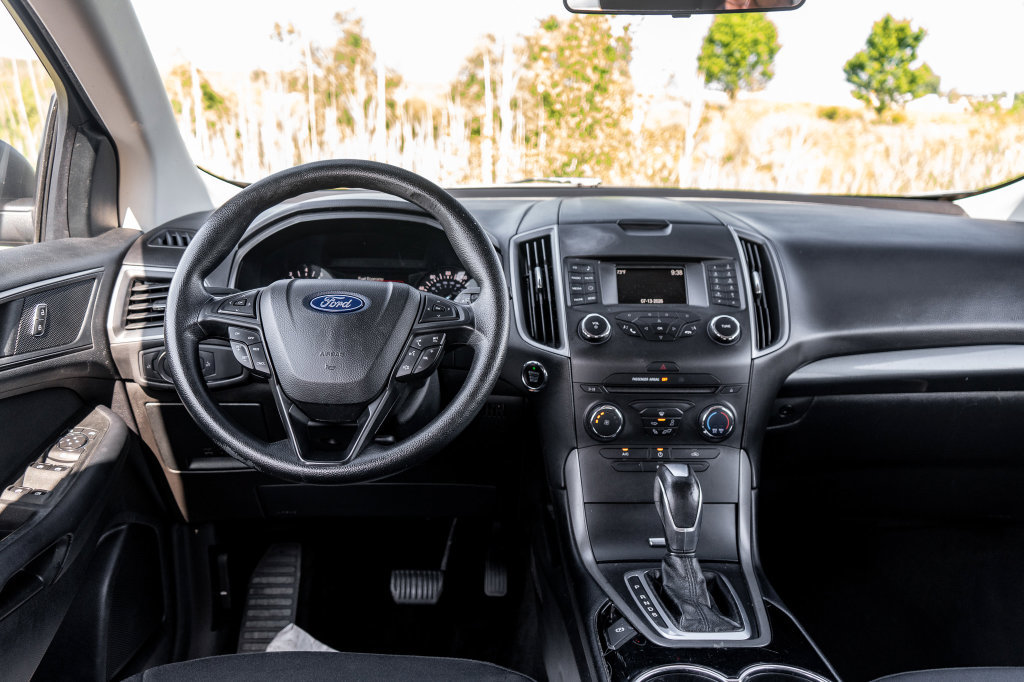 Used 2018 Ford Edge SE AWD/4WD image 15