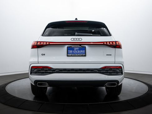 New 2025 Audi Q5 Premium image 16