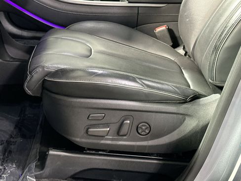 Used 2020 Hyundai Palisade Limited image 14