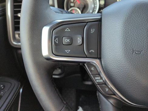 Used 2025 RAM 1500 Laramie AWD/4WD image 24