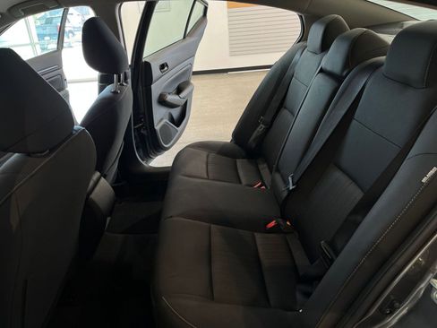 Used 2025 Nissan Altima 2.5 SV image 39