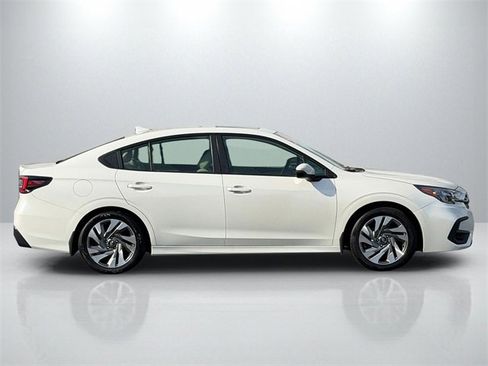 Used 2024 Subaru Legacy Limited image 8