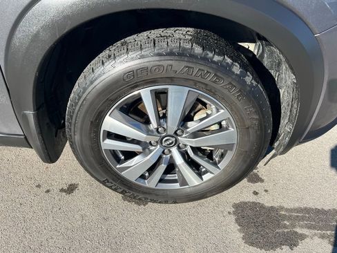 Used 2022 Nissan Pathfinder SL image 12