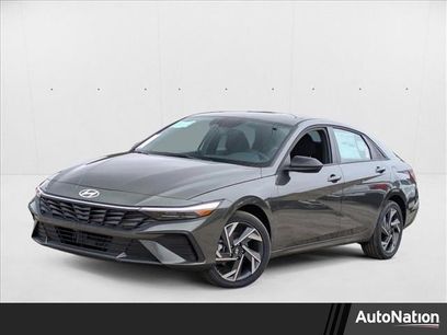 New 2025 Hyundai Elantra SEL