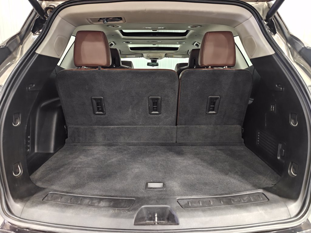 Used 2018 Buick Enclave Avenir w/ Avenir Technology Package AWD/4WD image 35