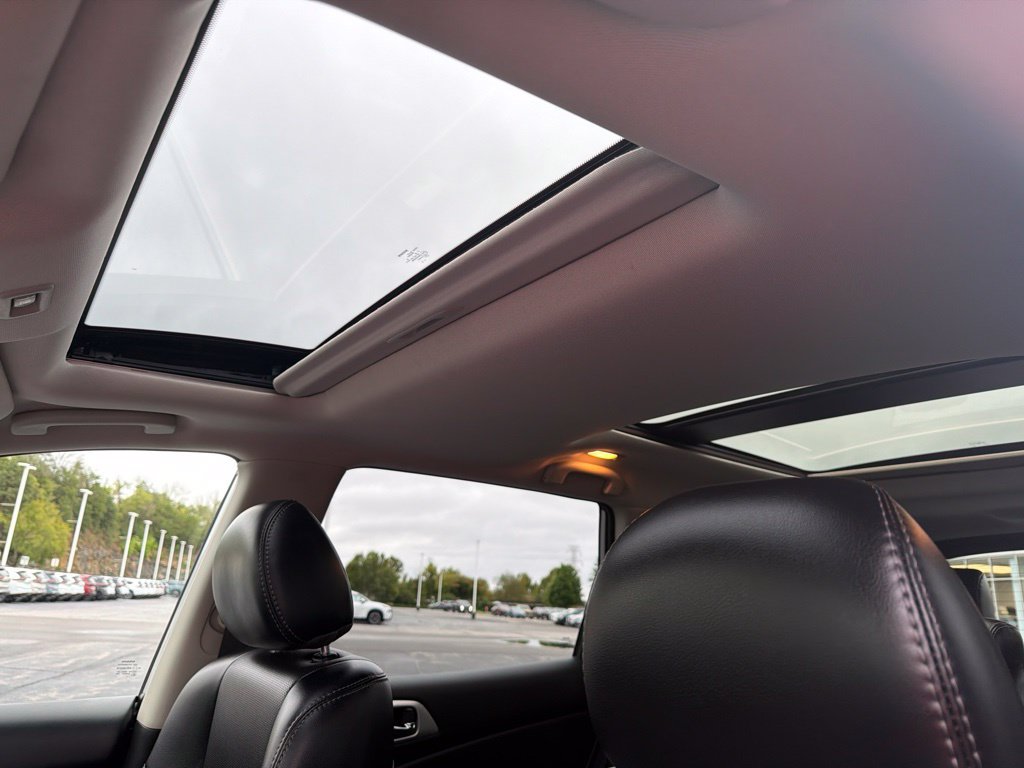 Certified 2019 Nissan Pathfinder Platinum AWD/4WD image 20