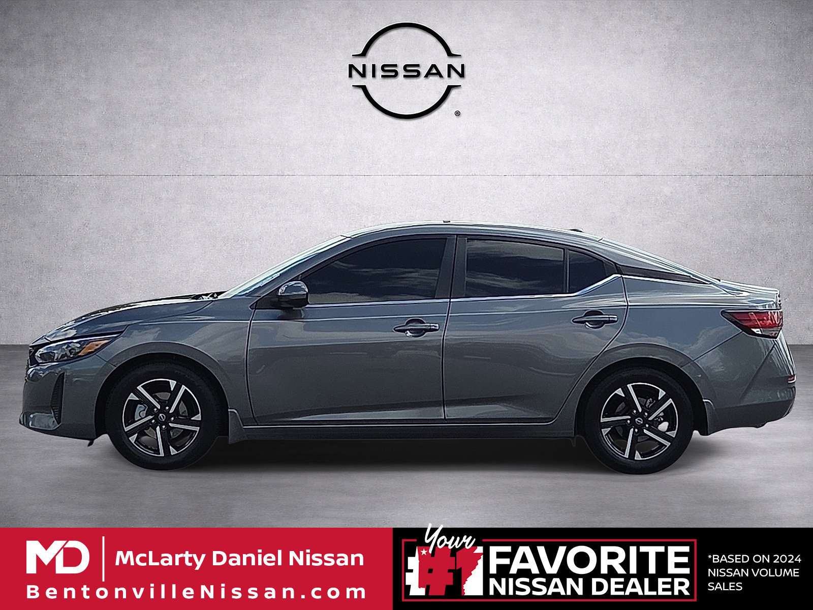 Used 2025 Nissan Sentra SV FWD image 3