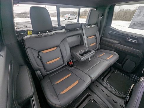 Used 2024 GMC Sierra 1500 AT4 w/ AT4 Premium Package image 23