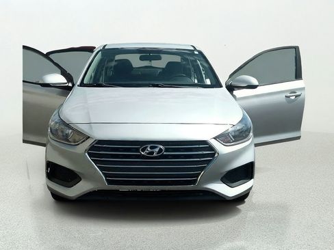 Used 2020 Hyundai Accent SE FWD image 9