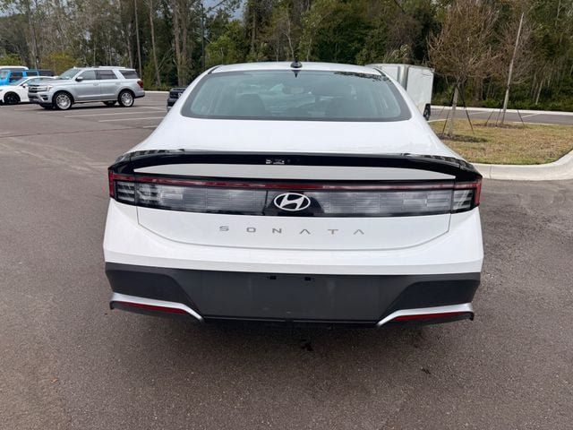 Used 2026 Hyundai Sonata SE FWD image 15