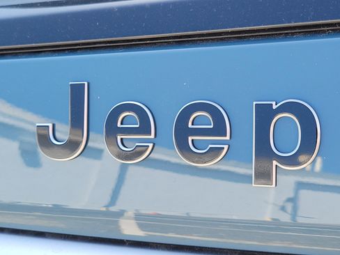 New 2026 Jeep Grand Wagoneer L 2WD image 6