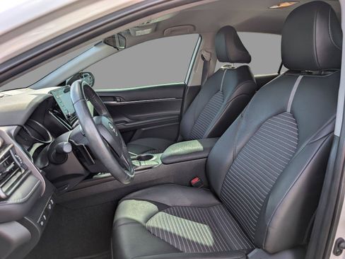 Used 2023 Toyota Camry SE FWD image 15