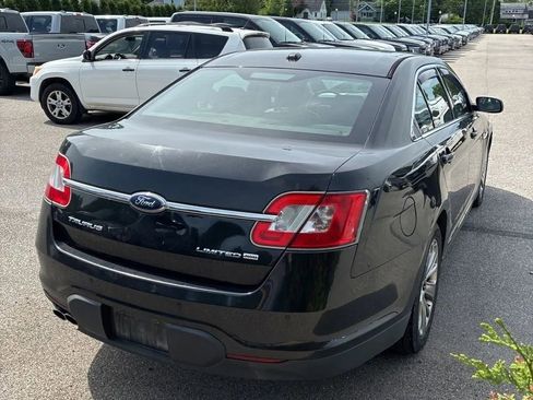 Used 2010 Ford Taurus Limited AWD/4WD image 8