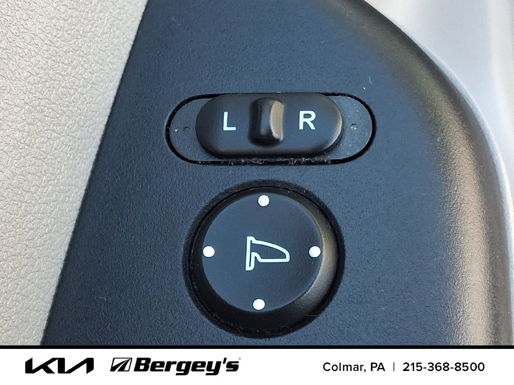 Used 2013 Honda CR-V LX image 28