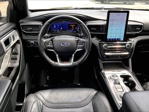 Used 2021 Ford Explorer ST w/ Equipment Group 401A AWD/4WD image 5