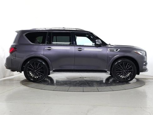 Used 2019 INFINITI QX80 Limited w/ All-Season Package image 11